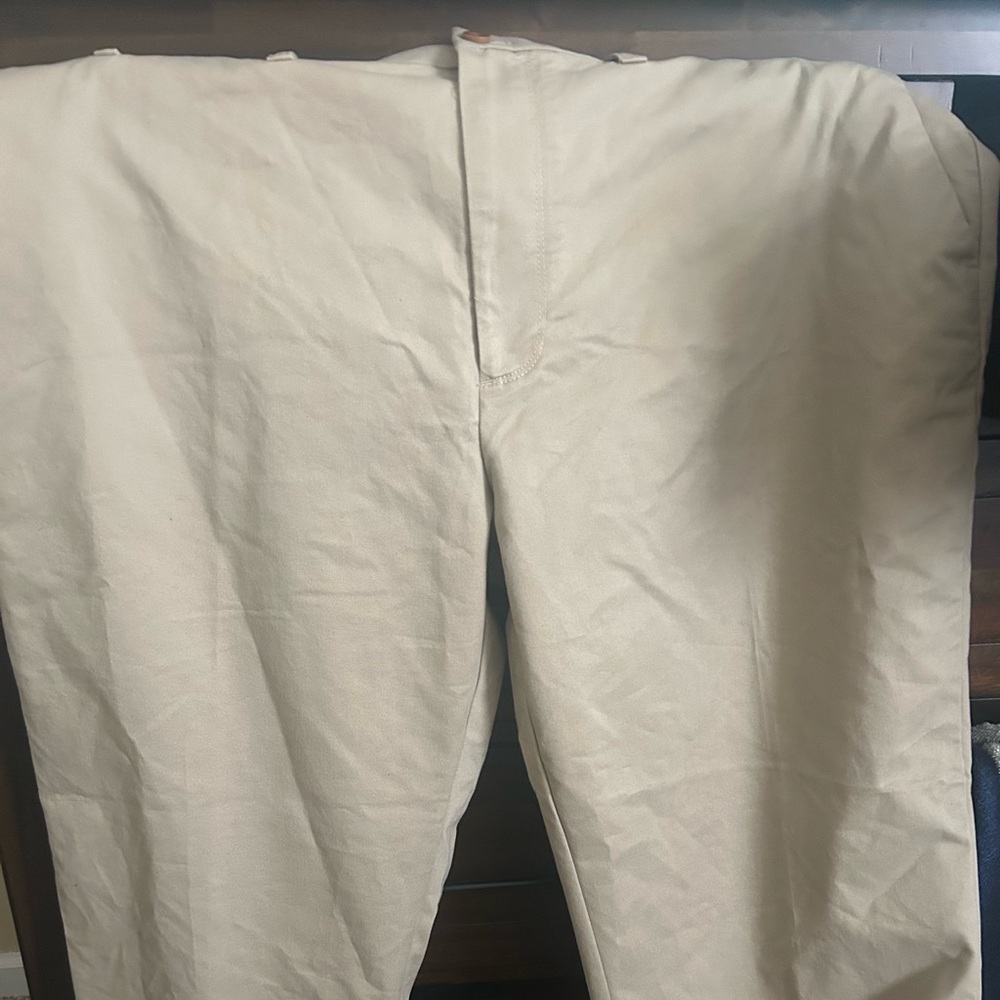 Izod Khaki pants flat front